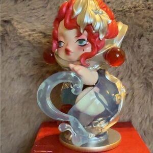 Pop Mart The Feast Begins THE SILVER CLARINET JUG.